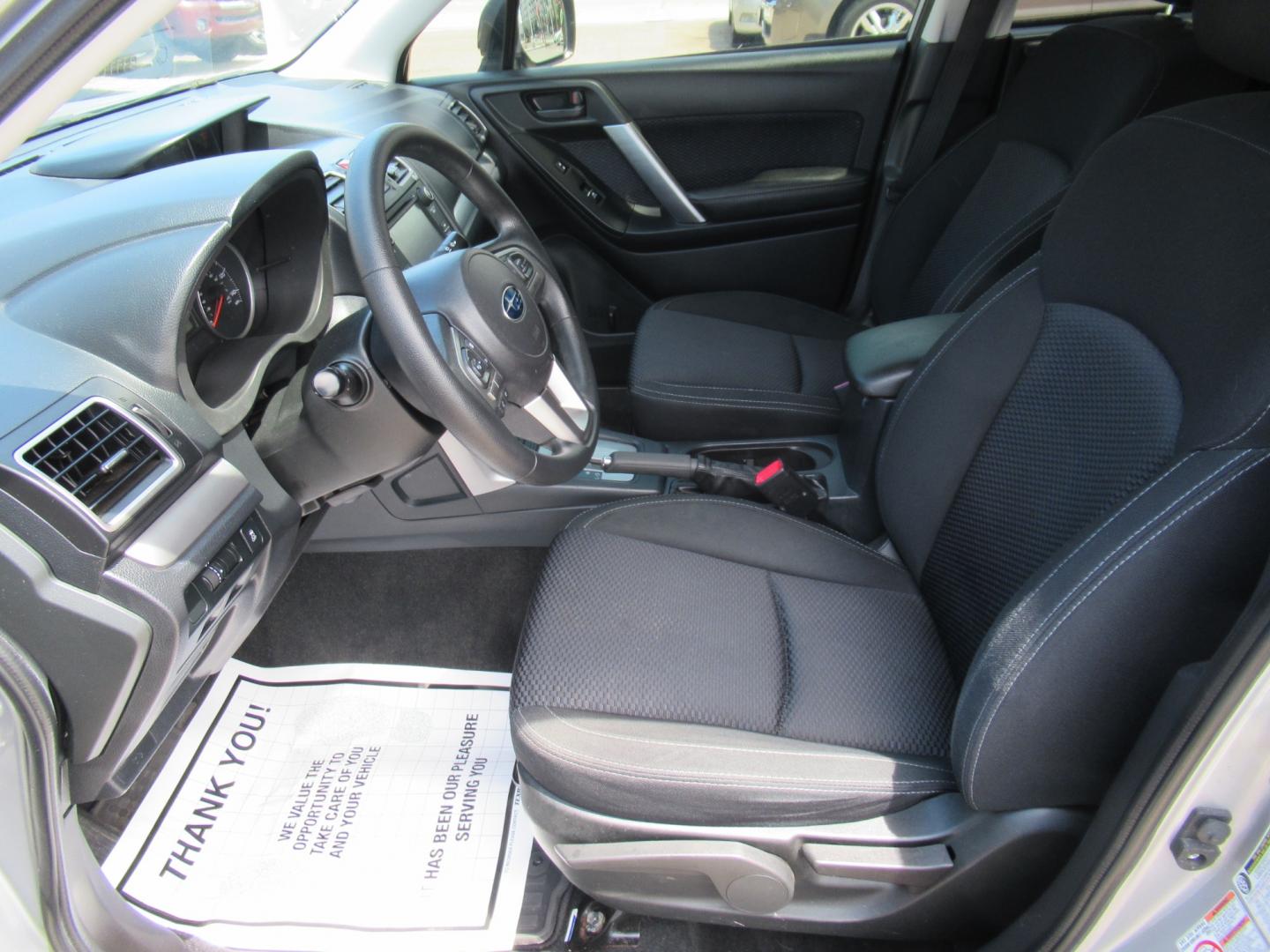 2018 Silver /Black Subaru Forester 2.5I (JF2SJABC5JH) with an 2.5L H4 F DOHC 16V engine, Automatic transmission, located at 1511 North Shepherd Dr., Houston, TX, 77008, (281) 657-1221, 29.798361, -95.412560 - 2018 SUBARU FORESTER 2.5I VIN: JF2SJABC5JH521576 J F 2 S J A B C 5 J H 5 2 1 5 7 6 4 DOOR WAGON/SPORT UTILITY 2.5L H4 F DOHC 16V GASOLINE ALL WHEEL DRIVE - Photo#1